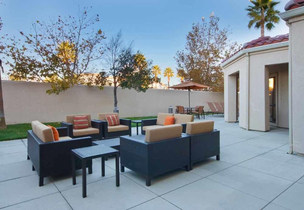 Hotel Courtyard By Marriott Palmdale Exterior foto
